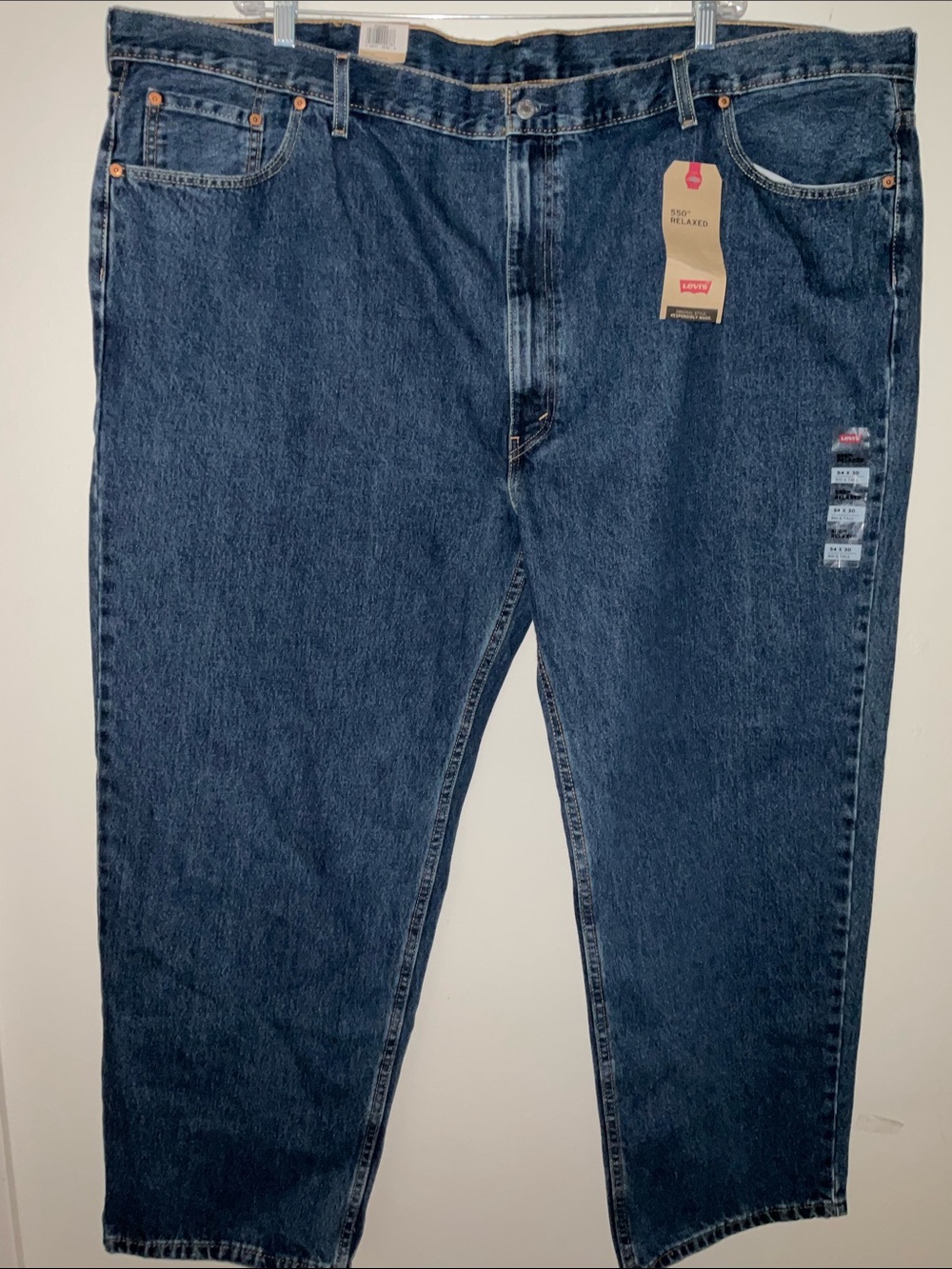 Levi’s 550 Relaxed Tapered Leg BIG & TALL Size 54x30 NWT